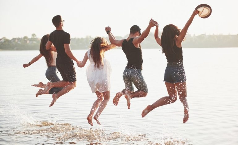 Unforgettable Team Building Experiences with SEA YOU: Boost Morale and Enjoy the Vitamin Sea