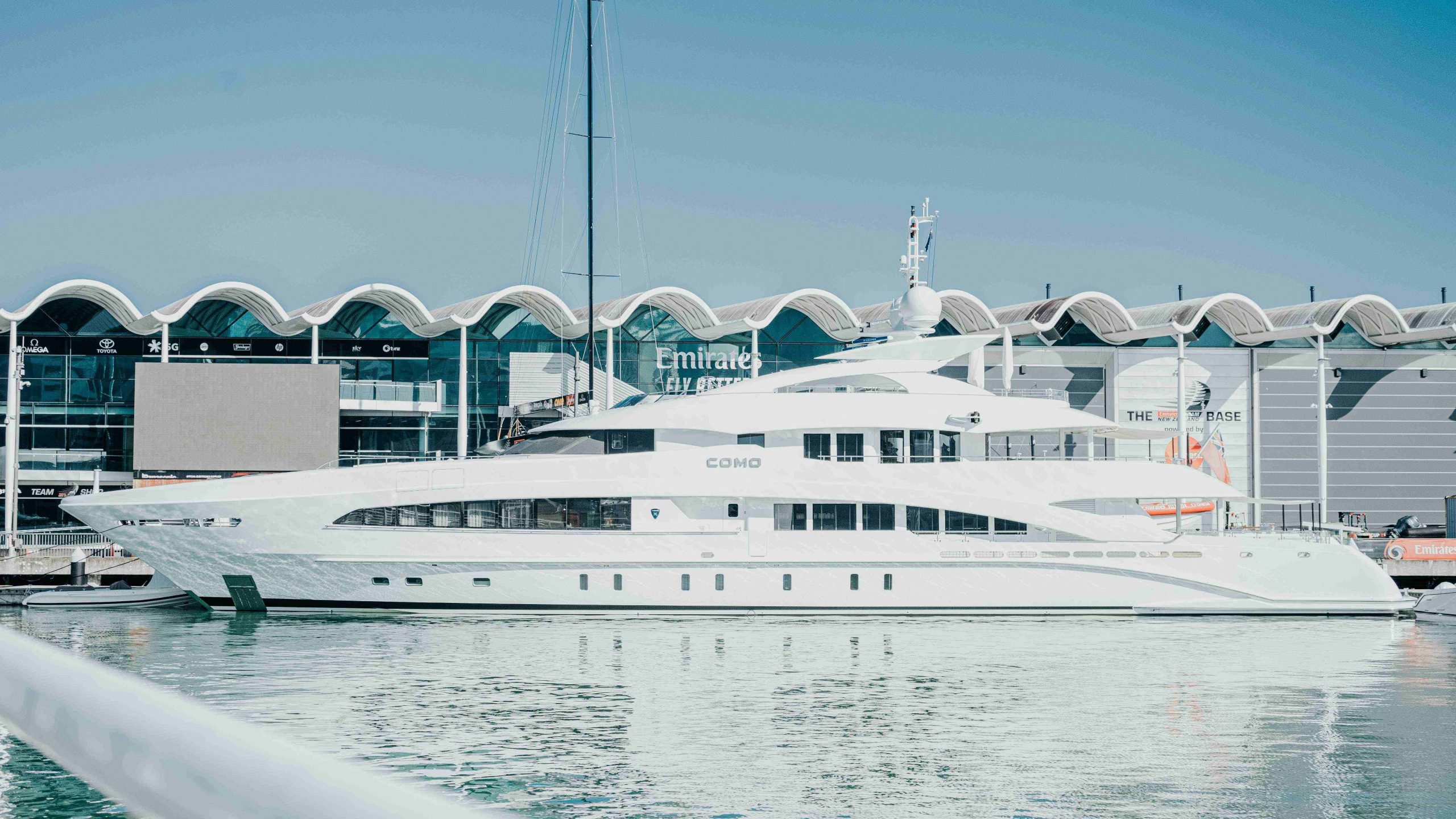 Elevate Business with Luxury Yacht Charter Dubai
