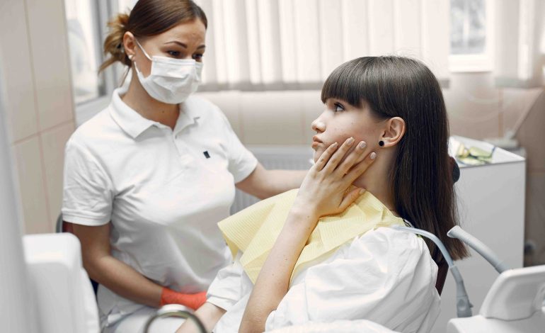 5 Tips For Quick Wisdom Tooth Pain Relief Recommended By Experts