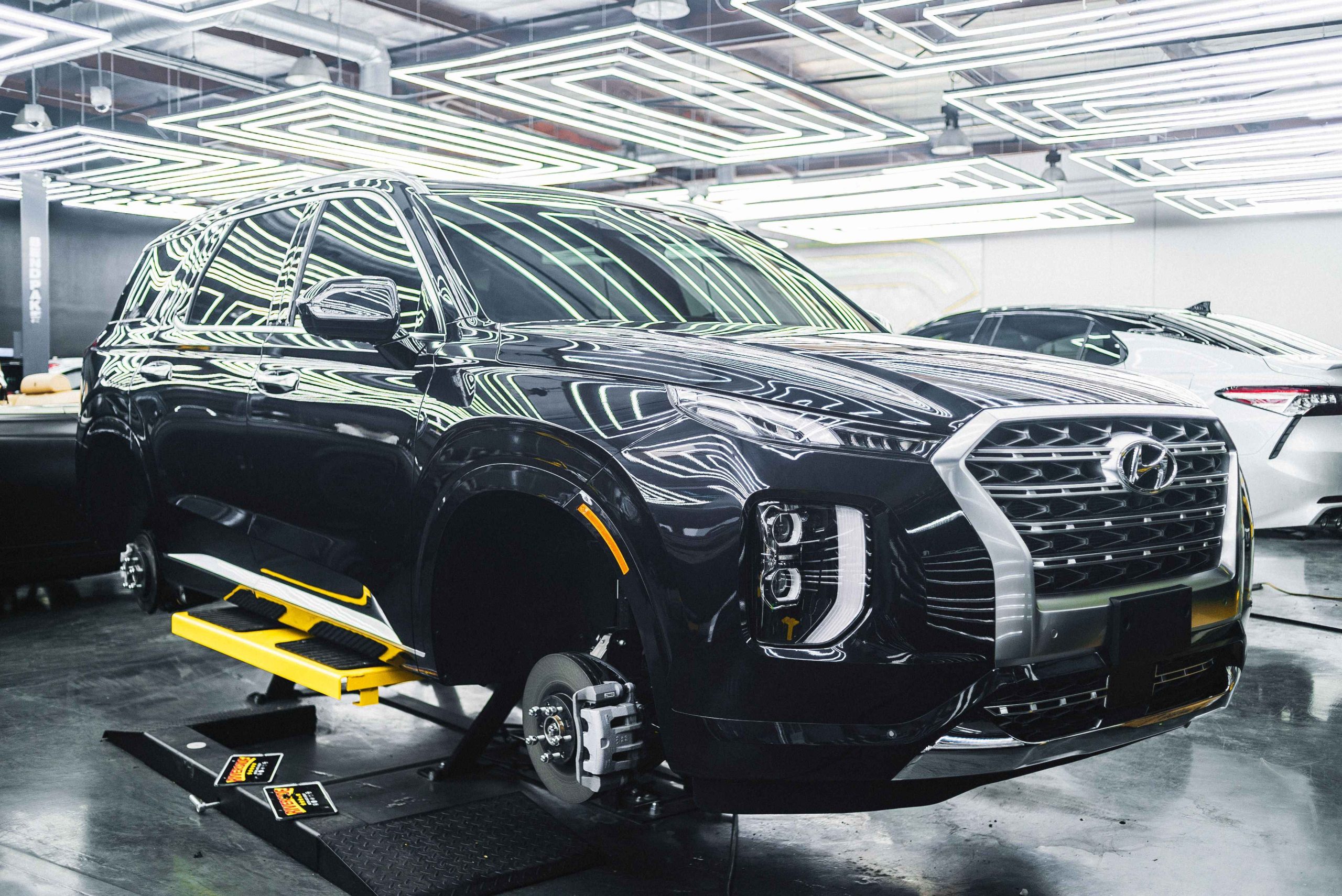 Car Exterior Detailing and Services by Dubai’s Best-Ranked Workshop